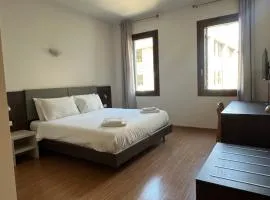 3 Venice rooms Hotel,Piazza Ferretto, M9 Museum, Duomo,Teatro Toniolo, Airport, Wi Fi, Central City, Family, Group Friends