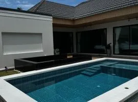 Suparat Pool Villa