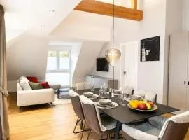 Penthouse Business Apt