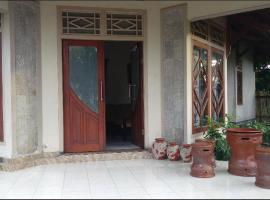 巴乐科克利民宿，位于马塔兰的酒店