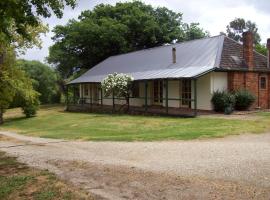 Colonial Inn Guest Rooms，位于Yackandandah的宾馆