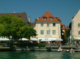 Hotel Strandcafé Dischinger，位于于伯林根的酒店