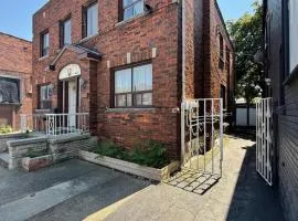 Stadium Homestay Hamilton Downtown