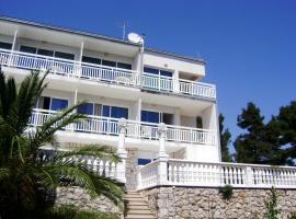 Hotel Villa Julija，位于奥瑞比克的酒店