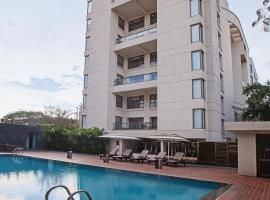 奥克伍德勒浦路公寓酒店，位于浦那阿什拉姆静修处附近的酒店