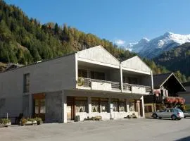 Auberge des Charmettes, chez Chantal et Yves