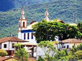 Rez Home Catas Altas，位于卡塔斯阿塔斯的酒店