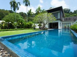 Baan Yamu Private Villa，位于班巴克洛的酒店