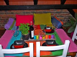 Old Attic House，位于Polakowice的酒店