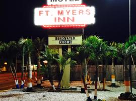 Fort Myers Inn，位于迈尔斯堡Eagle Harbor Golf Club附近的酒店