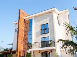 Hotel Helada，位于蒂瓦特的酒店