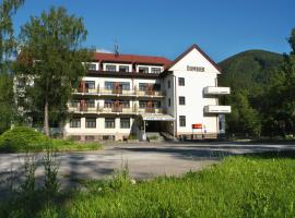 Hotel SOREA ĎUMBIER，位于利托斯基简的酒店