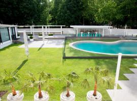Hotel Tres Reyes Pamplona，位于潘普洛纳的酒店