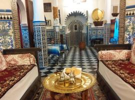 得土安雷德达利娅酒店，位于得土安的摩洛哥传统庭院