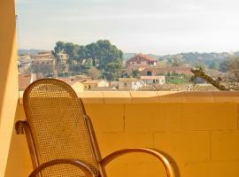 Casa Codeta，位于La Almunia de San Juan的酒店