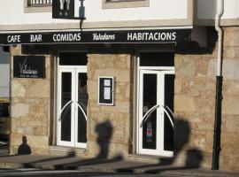 Hostal Valadares，位于诺雅的酒店