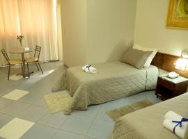 Hotel Calypso，位于Nova Serrana的酒店