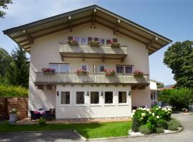 Hotel Berlin Tegernsee，位于若特阿赫-埃根的酒店