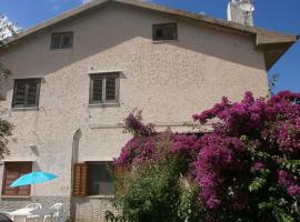 Casa Vacanze Campagna&mare，位于波利纳的酒店