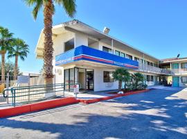 Motel 6-Nogales, AZ - Mariposa Road，位于诺加利斯的汽车旅馆