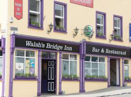 Walsh's Bridge Inn，位于纽波特的宾馆