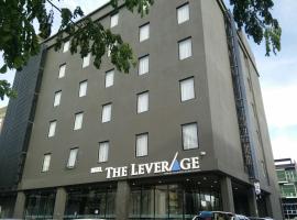 列韦瑞吉商务酒店（士姑来），位于新山的舒适型酒店