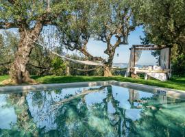 Vafias Villa - Tranquil Location, Ideal for Large Groups, by ZanteWize，位于利萨基亚的酒店