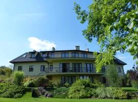 Dom Wycieczkowy PTTK "TURYSTA"