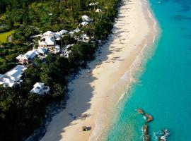 Coral Beach and Tennis Club，位于Chelston的酒店