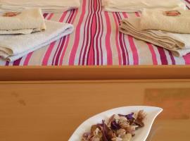 奥斯特利贾纳普拉尼尼住宿加早餐旅馆，位于迪瓦查的低价酒店