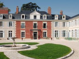 Hôtel & Spa du Domaine des Thômeaux, The Originals Relais，位于莫讷的酒店