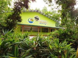 Hotel Y Restaurante Ecocentro Holanda，位于Santa Cruz Verapaz的酒店