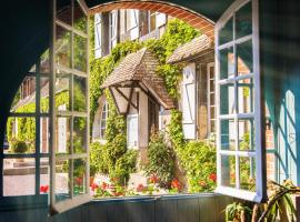Logis Hôtel Restaurant L'Ile de Sées，位于Macé的酒店