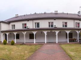 Hotel Banderoza，位于Wola Przypkowska的酒店