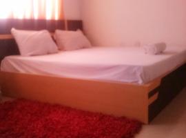 JoNore Business Hotel and Suites，位于Ojo的酒店