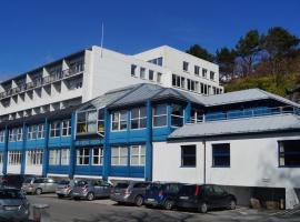 Solborg Sommerpensjonat，位于曼达尔的酒店