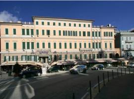 米迪特拉奈酒店，位于热那亚的酒店