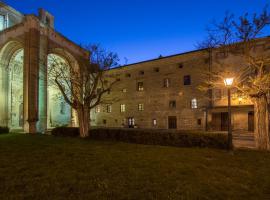 卡萨拉雷纳庄园酒店，位于卡萨拉雷纳的带热水浴缸的酒店