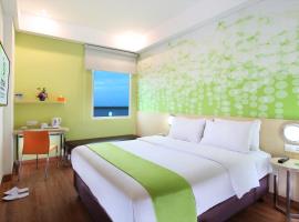 Zest Airport Jakarta by Swiss-Belhotel International，位于当格浪的酒店