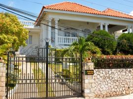 Paradise Palms Jamaica Vacation Rental，位于蒙特哥贝的别墅