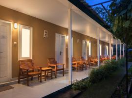 Rinjani Garden Syariah by ecommerceloka，位于塞姆博伦拉旺的酒店