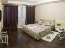 Kyiv downtown apartment on Saksaganskogo street 87