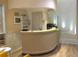 Locanda le Monache，位于卡麦奥雷的酒店