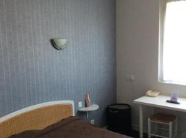 Hotel Relais Fleuri，位于勒鲁的酒店