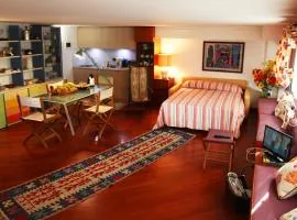 Elegante Monolocale Genova