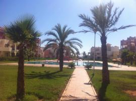 Bel appartement avec piscine，位于萨伊迪耶的酒店
