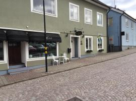 Höjdens Lågprishotell，位于门斯特罗斯的酒店