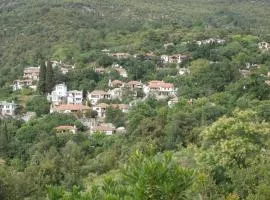 Old Stone House Kazaviti