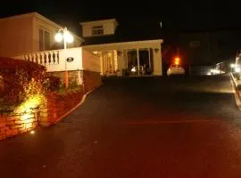 Eske Villa