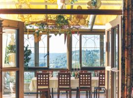 Hotel Gasthof Schönblick，位于诺伊马克特的酒店